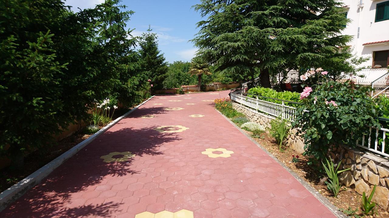 Countryside Family Retreat Daire Šibenik Dış mekan fotoğraf